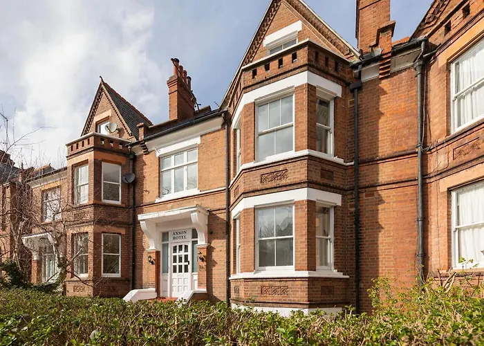Charming Hotel With Kitchen & Laundry Near Tufnell Park